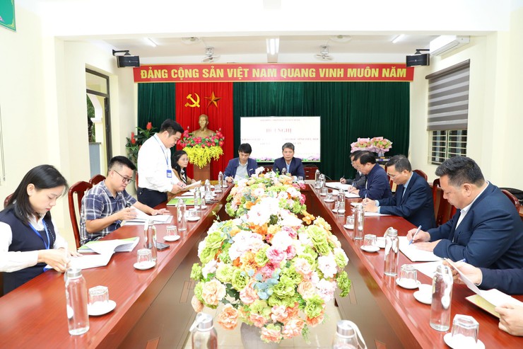 HĐND xã Yên Xuân khảo sát bữa ăn bán trú cho học sinh Tiểu học trên địa bàn xã
- Ảnh 1.