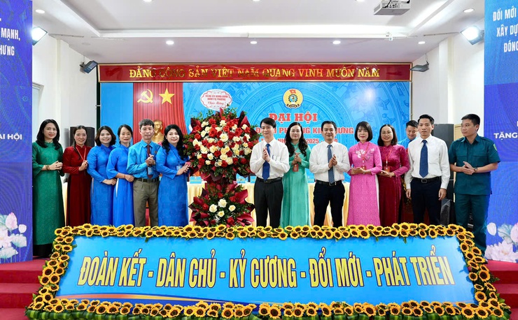 Công đoàn phường Kiến Hưng chăm lo bảo vệ quyền, lợi ích hợp pháp, chính đáng của đoàn viên, người lao động- Ảnh 2.