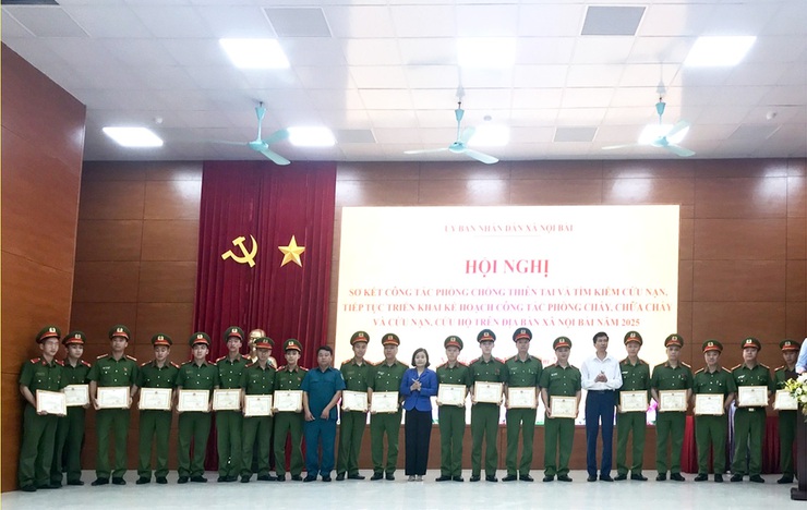 Xã Nội Bài sơ kết công tác PCTT&TKCN, triển khai công tác PCCC&CHCN- Ảnh 5.