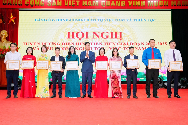 Xã Thiên Lộc tổ chức Hội nghị tuyên dương Điển hình tiên tiến giai đoạn 2020-2025, Người tốt - Việc tốt năm 2025- Ảnh 8.