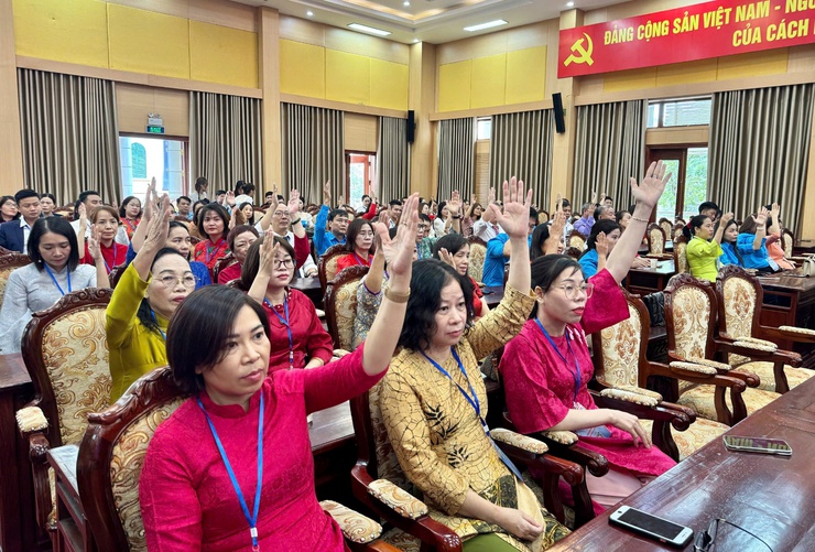 Đại hội Công đoàn xã Hoài Đức lần thứ nhất nhiệm kỳ 2025 - 2030 thành công tốt đẹp- Ảnh 13. Đại hội Công đoàn xã Hoài Đức lần thứ nhất nhiệm kỳ 2025 - 2030 thành công tốt đẹp- Ảnh 13.