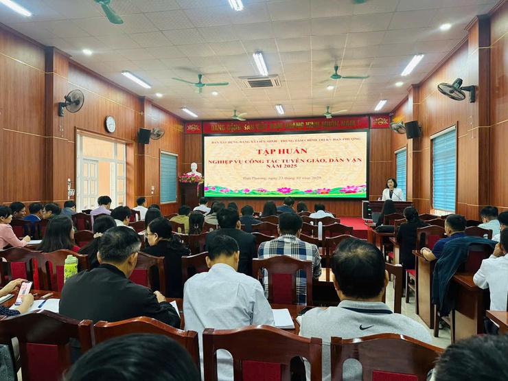 Ban Xây dựng Đảng tổ chức tập huấn công tác tuyên giáo và dân vận năm 2025- Ảnh 1.