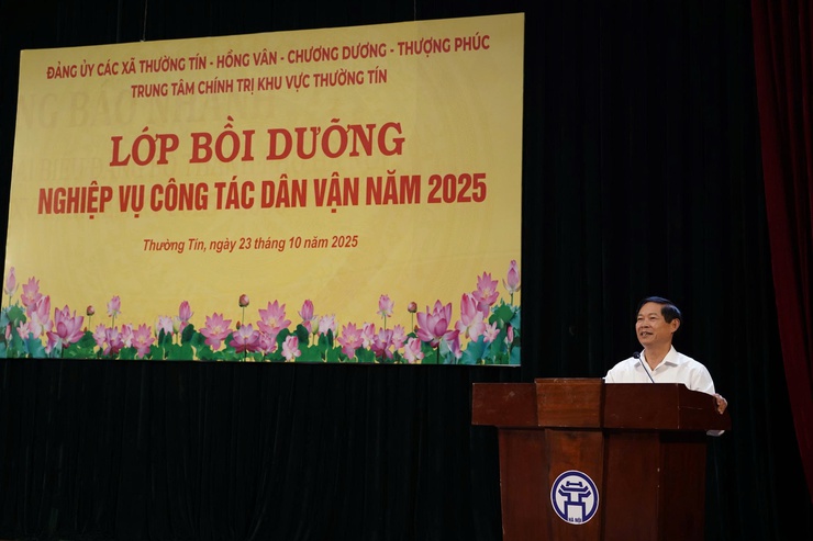 Lớp bồi dưỡng nghiệp vụ công tác dân vận và thông tin kết qủa Đại hội Đảng bộ Thành phố Hà Nội- Ảnh 1.