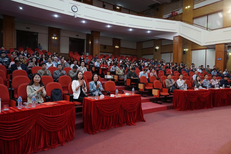 Lớp bồi dưỡng nghiệp vụ công tác dân vận và thông tin kết qủa Đại hội Đảng bộ Thành phố Hà Nội- Ảnh 2.