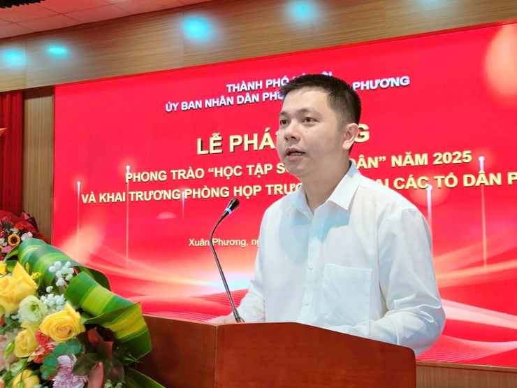 Phường Xuân Phương phát động phong trào “Học tập số toàn dân” năm 2025 và khai trương mô hình phòng họp trực tuyến tại các tổ dân phố- Ảnh 2.