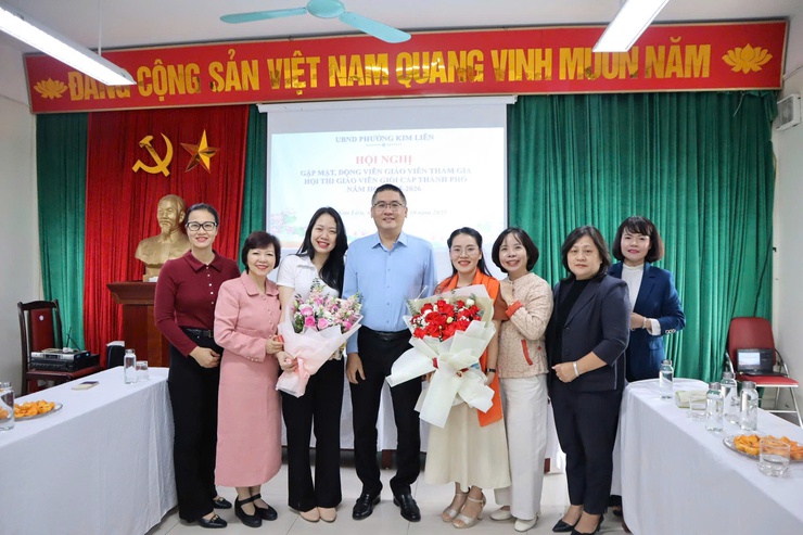Phường Kim Liên tổ chức gặp mặt, động viên giáo viên tham gia Hội thi giáo viên dạy giỏi cấp thành phố năm học 2025 – 2026- Ảnh 1.