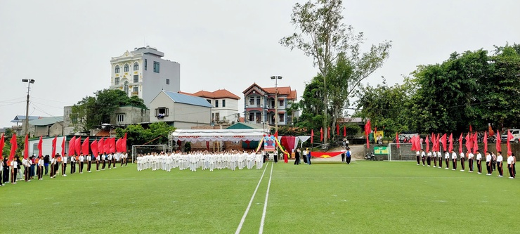 Phú Nghĩa tổng duyệt Chương trình Lễ Khai mạc Đại hội Thể dục thể thao xã lần thứ nhất, năm 2025
- Ảnh 2.