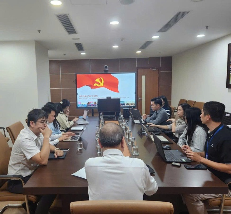 Tập huấn thực hiện thủ tục hành chính của Đảng trên Cổng Dịch vụ công Quốc gia cho Đảng ủy các xã, phường trên địa bàn Thành phố Hà Nội- Ảnh 2.