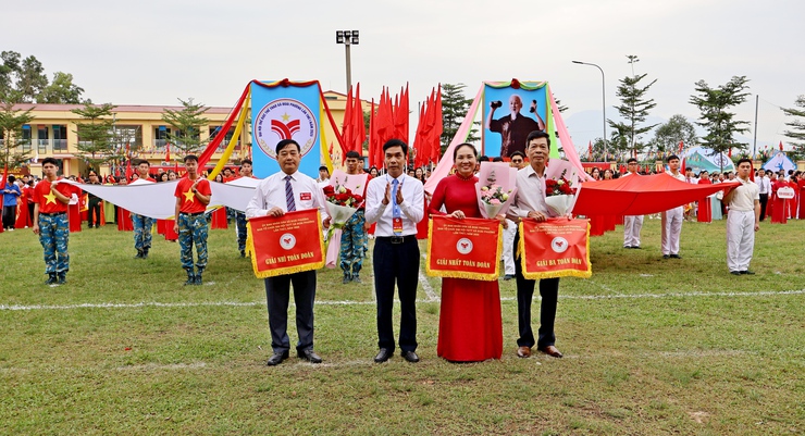 Tưng bừng Đại hội TDTT xã Đoài Phương lần thứ I năm 2025- Ảnh 13.