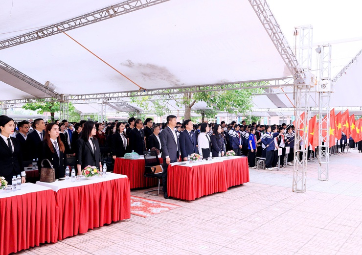 Thư Lâm phát động hưởng ứng Ngày Pháp luật Việt Nam và tổ chức phiên tòa giả định tuyên truyền pháp luật về phòng, chống bạo lực học đường- Ảnh 2.