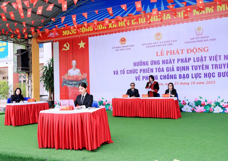 Thư Lâm phát động hưởng ứng Ngày Pháp luật Việt Nam và tổ chức phiên tòa giả định tuyên truyền pháp luật về phòng, chống bạo lực học đường- Ảnh 15.