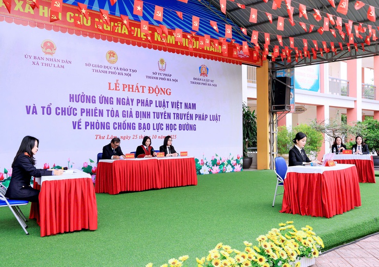 Thư Lâm phát động hưởng ứng Ngày Pháp luật Việt Nam và tổ chức phiên tòa giả định tuyên truyền pháp luật về phòng, chống bạo lực học đường- Ảnh 22.