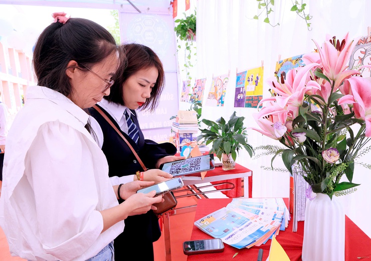 Thư Lâm phát động hưởng ứng Ngày Pháp luật Việt Nam và tổ chức phiên tòa giả định tuyên truyền pháp luật về phòng, chống bạo lực học đường- Ảnh 28.