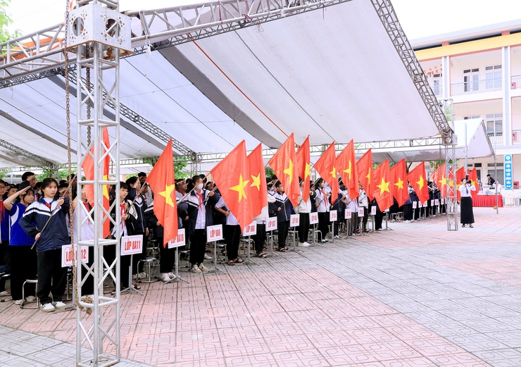 Thư Lâm phát động hưởng ứng Ngày Pháp luật Việt Nam và tổ chức phiên tòa giả định tuyên truyền pháp luật về phòng, chống bạo lực học đường- Ảnh 5.