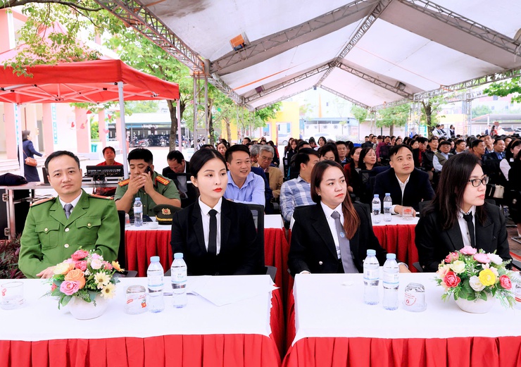 Thư Lâm phát động hưởng ứng Ngày Pháp luật Việt Nam và tổ chức phiên tòa giả định tuyên truyền pháp luật về phòng, chống bạo lực học đường- Ảnh 8.