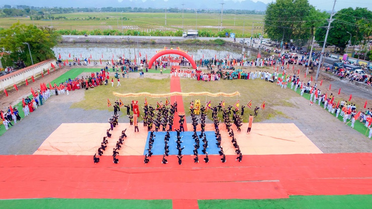 Phúc Sơn khai mạc Đại hội TDTT xã lần thứ nhất, năm 2025 “Ngày hội của sức mạnh và tinh thần đoàn kết”- Ảnh 4.