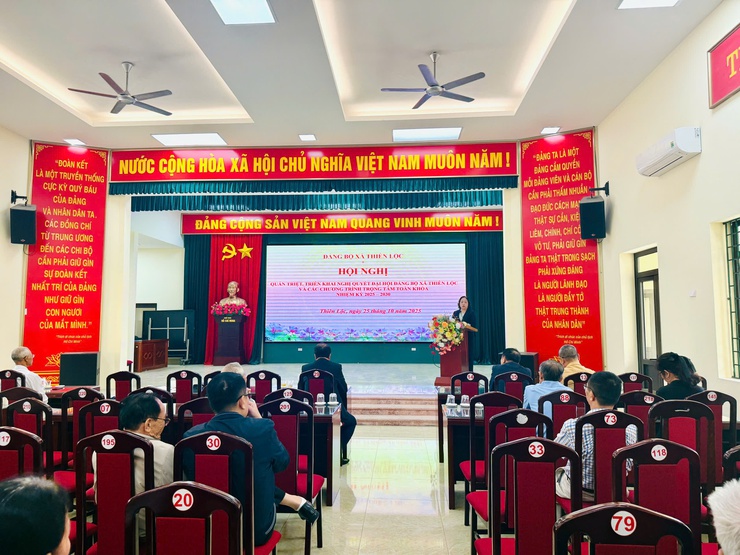 Hội nghị truyên truyền, quán triệt, triển khai Nghị quyết Đại hội Đảng bộ xã Thiên Lộc khóa I và các Chương trình trọng tâm toàn khóa; Báo cáo kết quả Đại hội đại biểu Đảng bộ thành phố Hà Nội khóa XVIII, nhiệm kỳ 2025-2030- Ảnh 2.