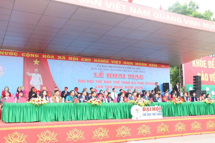 Khai mạc Đại hội TDTT xã Phú Xuyên lần thứ nhất năm 2025
Sôi động, ấn tượng, đặc sắc- Ảnh 3.
