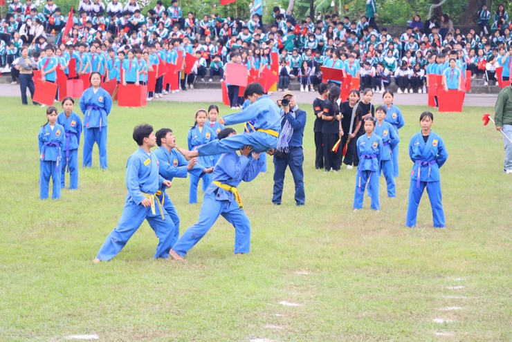 Khai mạc Đại hội TDTT xã Phú Xuyên lần thứ nhất năm 2025
Sôi động, ấn tượng, đặc sắc- Ảnh 16.