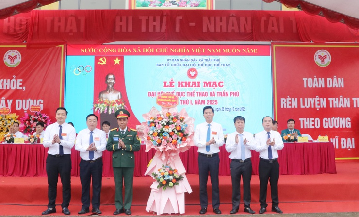 Lễ Khai Mạc Đại Hội Thể Dục Thể Thao Xã Trần Phú Lần Thứ Nhất Năm 2025: sôi động và ý nghĩa- Ảnh 4.