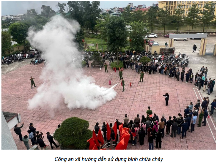 Công an xã Ngọc Hồi tổ chức Hội nghị tuyên truyền, phổ biến kiến thức pháp luật về PCCC và CNCH, hướng dẫn khai báo, cập nhật thông tin cơ sở thuộc diện quản lý về PCCC- Ảnh 3.