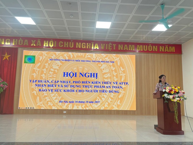 UBND phường Tương Mai tổ chức tập huấn, cập nhật kiến thức về An toàn thực phẩm nông, lâm, thuỷ sản cho người tiêu dùng trên địa bàn Phường- Ảnh 1.