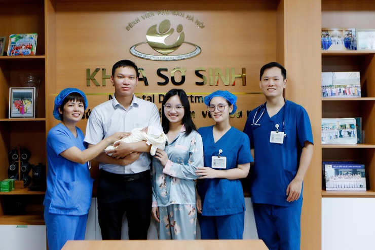 Từ 600gr đến hơn 2kg: Hành trình hồi sinh kỳ diệu của bé gái sinh non 30 tuần- Ảnh 1.