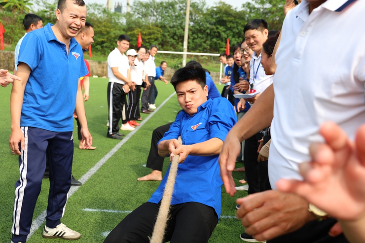 Một số hình ảnh thi đấu môn kéo co, nhảy bao bố tại Đại hội Thể dục thể thao xã Phú Nghĩa lần thứ I, năm 2025- Ảnh 14.