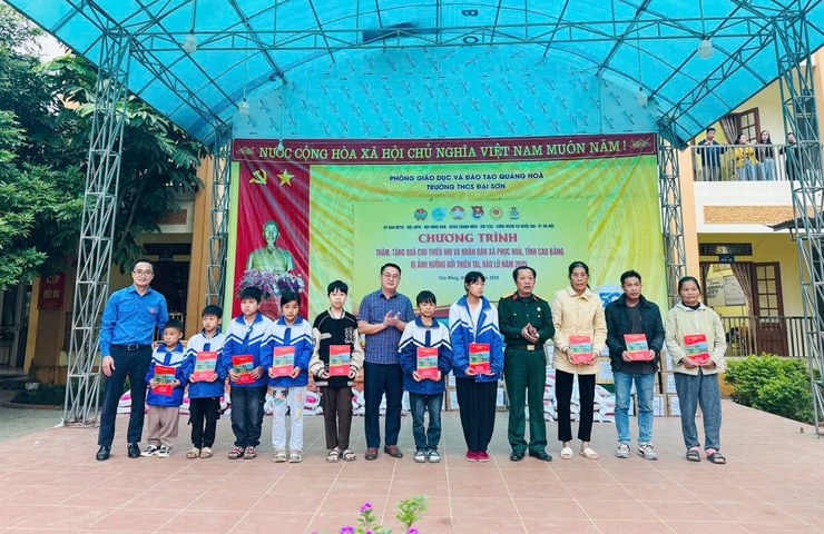 Ấm áp nghĩa tình Quốc Oai hướng về đồng bào vùng lũ Cao Bằng- Ảnh 11.