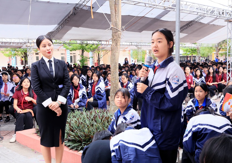Thư Lâm phát động hưởng ứng Ngày Pháp luật Việt Nam và tổ chức phiên tòa giả định tuyên truyền pháp luật về phòng, chống bạo lực học đường- Ảnh 25.