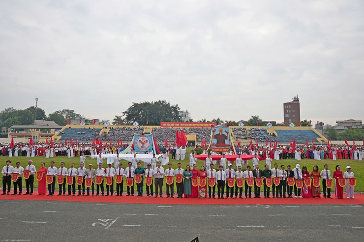 Sơn Tây khai mạc Đại hội Thể dục Thể thao lần thứ I năm 2025- Ảnh 8.