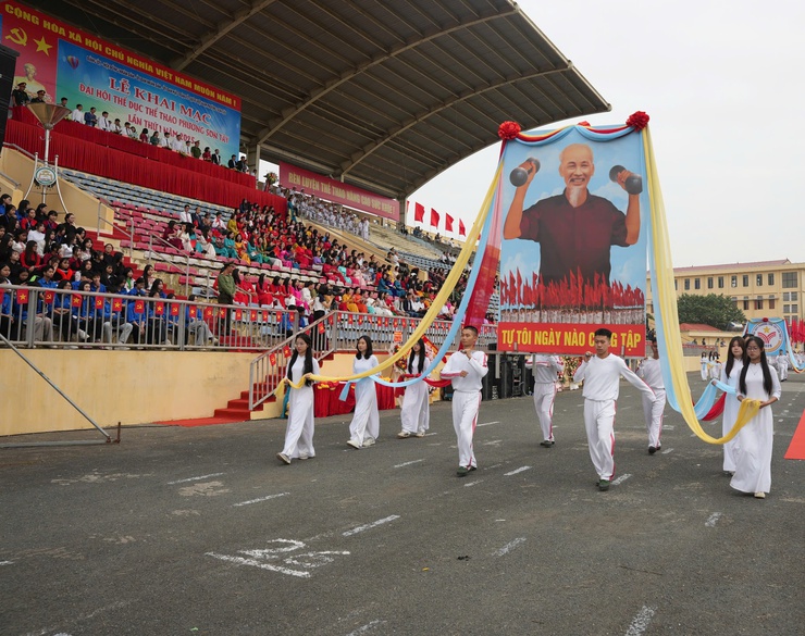 Sơn Tây khai mạc Đại hội Thể dục Thể thao lần thứ I năm 2025- Ảnh 4.