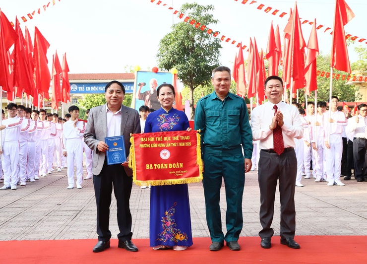 Đại hội Thể dục thể thao phường Kiến Hưng thu hút gần 1.000 người tham gia- Ảnh 8.