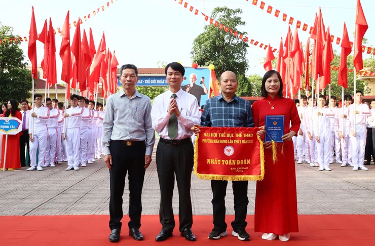 Đại hội Thể dục thể thao phường Kiến Hưng thu hút gần 1.000 người tham gia- Ảnh 6.