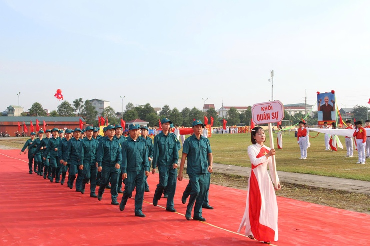 Tưng bừng khai mạc Đại hội Thể dục Thể thao xã Hương Sơn lần thứ I, năm 2025- Ảnh 6.