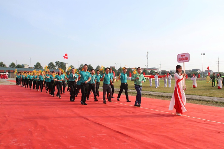 Tưng bừng khai mạc Đại hội Thể dục Thể thao xã Hương Sơn lần thứ I, năm 2025- Ảnh 10.