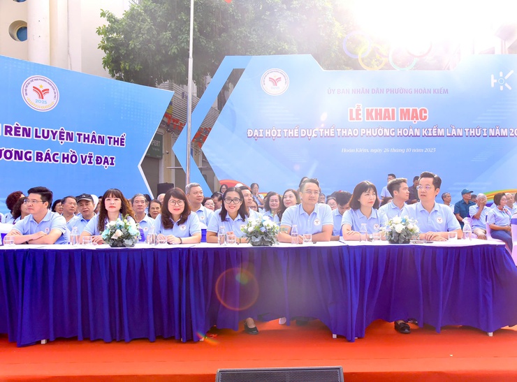 Lễ khai mạc Đại hội Thể dục Thể thao phường Hoàn Kiếm lần thứ I năm 2025- Ảnh 3.