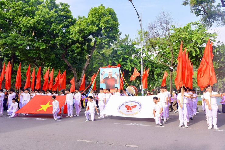 Lễ khai mạc Đại hội Thể dục Thể thao phường Hoàn Kiếm lần thứ I năm 2025- Ảnh 1.