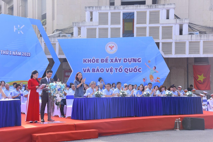 Lễ khai mạc Đại hội Thể dục Thể thao phường Hoàn Kiếm lần thứ I năm 2025- Ảnh 2.