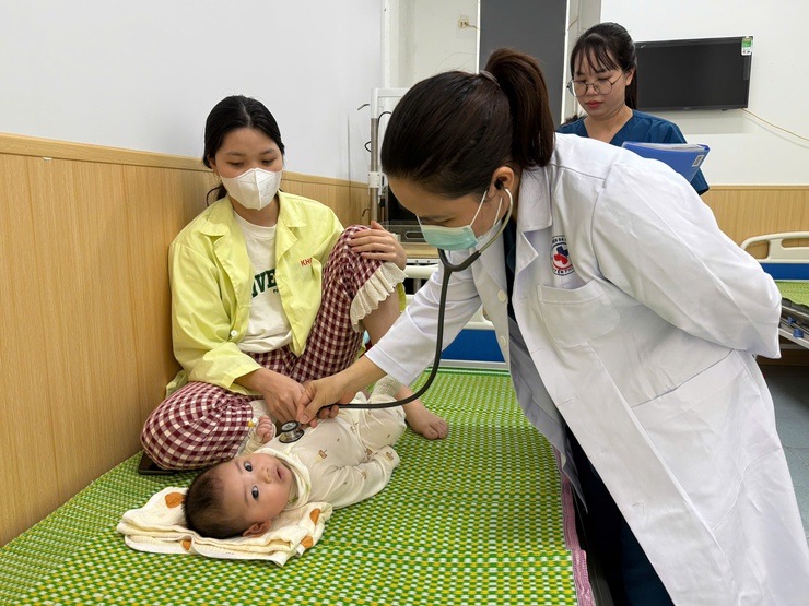 Chủ động phòng chống các bệnh thường gặp ở trẻ nhỏ trong thời tiết giao mùa- Ảnh 1.