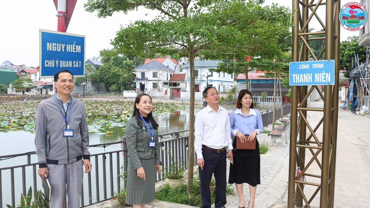 XÃ HƯNG ĐẠO TỔ CHỨC KIỂM TRA, CHẤM ĐIỂM CUỘC THI “GIỮ GÌN THÔN SÁNG – XANH – SẠCH – ĐẸP – AN TOÀN” THÁNG 10 NĂM 2025- Ảnh 1.