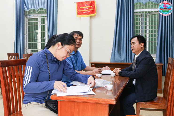 XÃ HƯNG ĐẠO TỔ CHỨC KIỂM TRA, CHẤM ĐIỂM CUỘC THI “GIỮ GÌN THÔN SÁNG – XANH – SẠCH – ĐẸP – AN TOÀN” THÁNG 10 NĂM 2025- Ảnh 4.