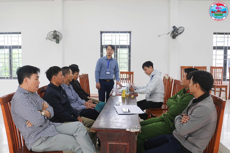 XÃ HƯNG ĐẠO TỔ CHỨC KIỂM TRA, CHẤM ĐIỂM CUỘC THI “GIỮ GÌN THÔN SÁNG – XANH – SẠCH – ĐẸP – AN TOÀN” THÁNG 10 NĂM 2025- Ảnh 7.