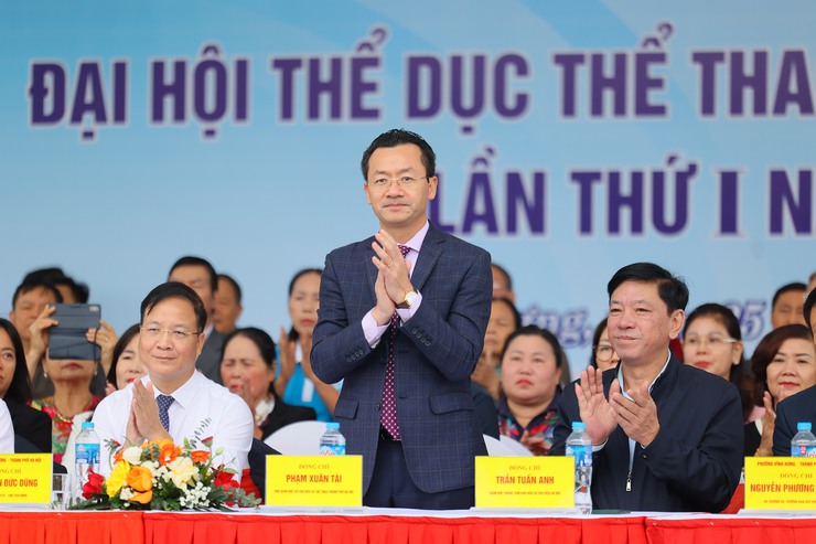PHƯỜNG VĨNH HƯNG TỔ CHỨC THÀNH CÔNG LỄ KHAI MẠC ĐẠI HỘI THỂ DỤC THỂ THAO LẦN THỨ I NĂM 2025- Ảnh 1.