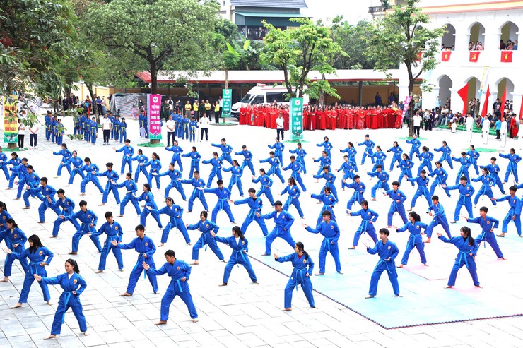 Tưng bừng khai mạc Đại hội Thể dục thể thao xã Yên Xuân lần thứ I, năm 2025- Ảnh 9.