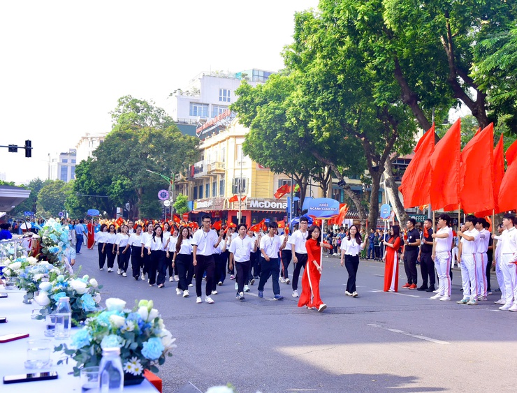 Lễ khai mạc Đại hội Thể dục Thể thao phường Hoàn Kiếm lần thứ I năm 2025- Ảnh 9.