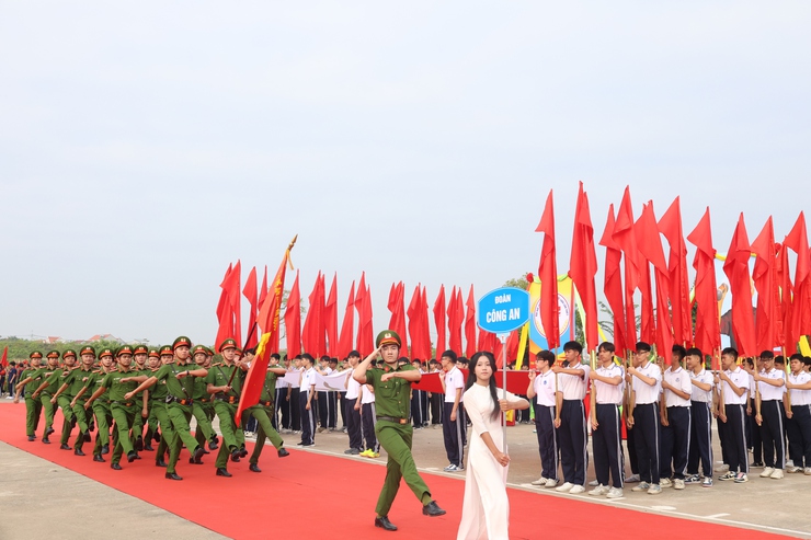 Xã Mê Linh khai mạc Đại hội Thể dục thể thao lần thứ I năm 2025- Ảnh 11.