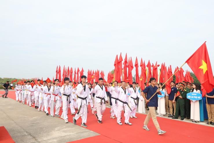 Xã Mê Linh khai mạc Đại hội Thể dục thể thao lần thứ I năm 2025- Ảnh 21.