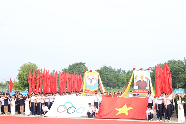 Xã Mê Linh khai mạc Đại hội Thể dục thể thao lần thứ I năm 2025- Ảnh 5.