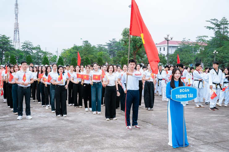 Những hình ảnh ấn tượng tại Lễ khai mạc Đại hội TDTT xã Quang Minh lần thứ I, năm 2025- Ảnh 3.